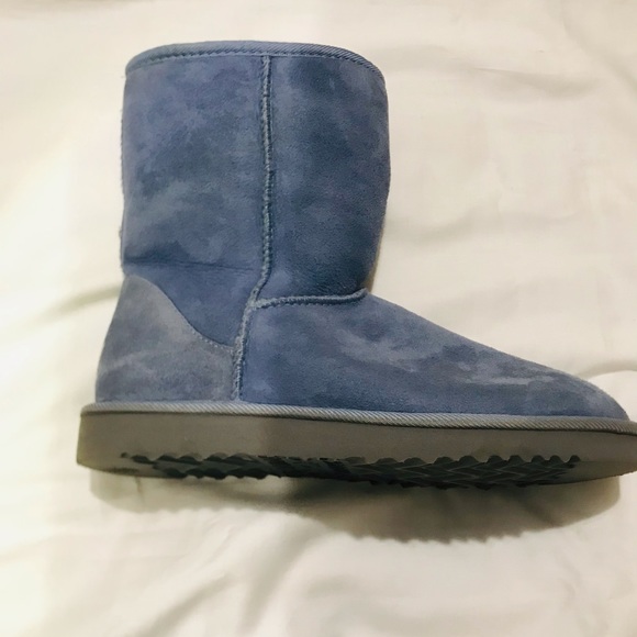UGG’S BABY BLUE🥳 🌟RARE🌟 - Picture 9 of 10